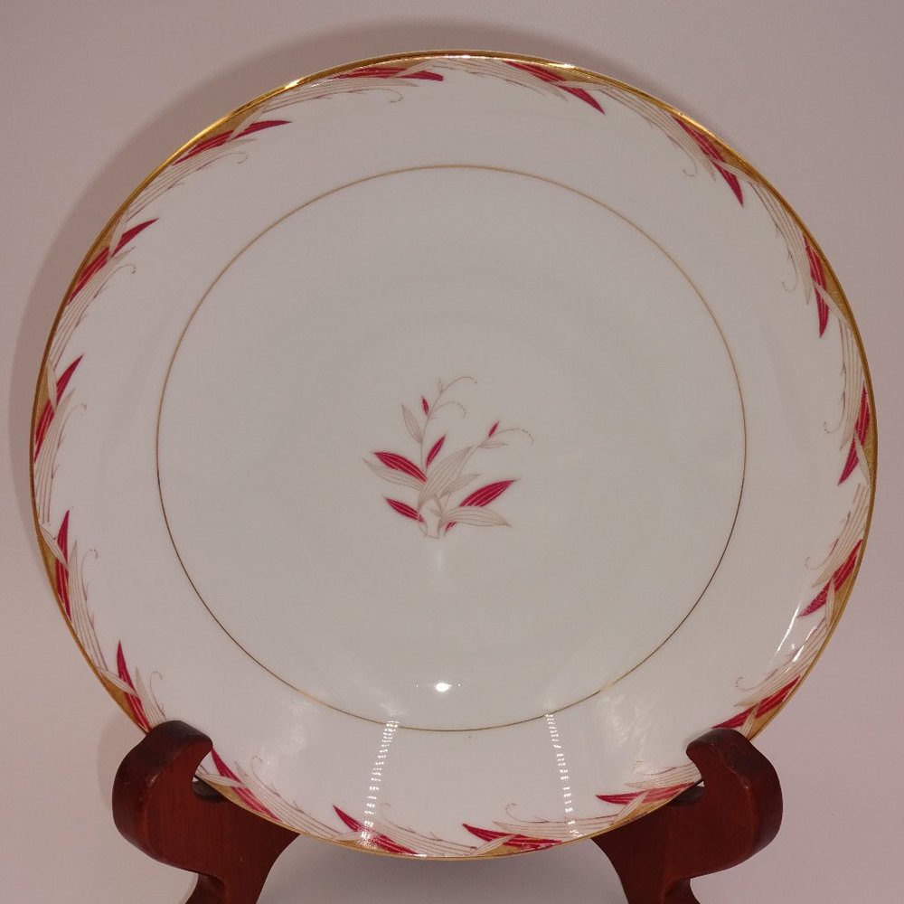 Vintage Citadel China Cavalier Vegetable Bowl White Pink Leaves 7447 Japan